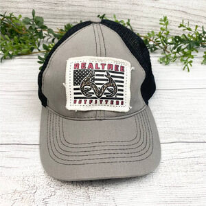 NEW REALTREE OUTFITTERS Grey and Black Mesh Trucker Adjustable Hat OS